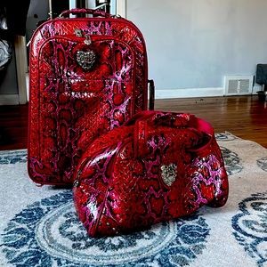 Kathy von Zeeland luggage set travel suitcase with carry on bag